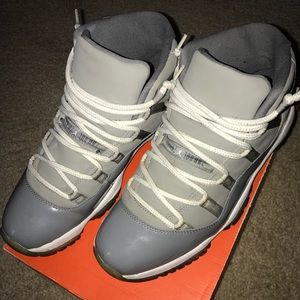 Air Jordan Cool Grey 11